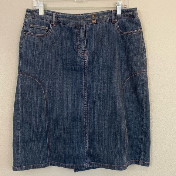 EUC Nine West Nine & Co. Weekend Stretch Denim Midi Skirt with Red Seams Size 12 - Picture 1 of 6